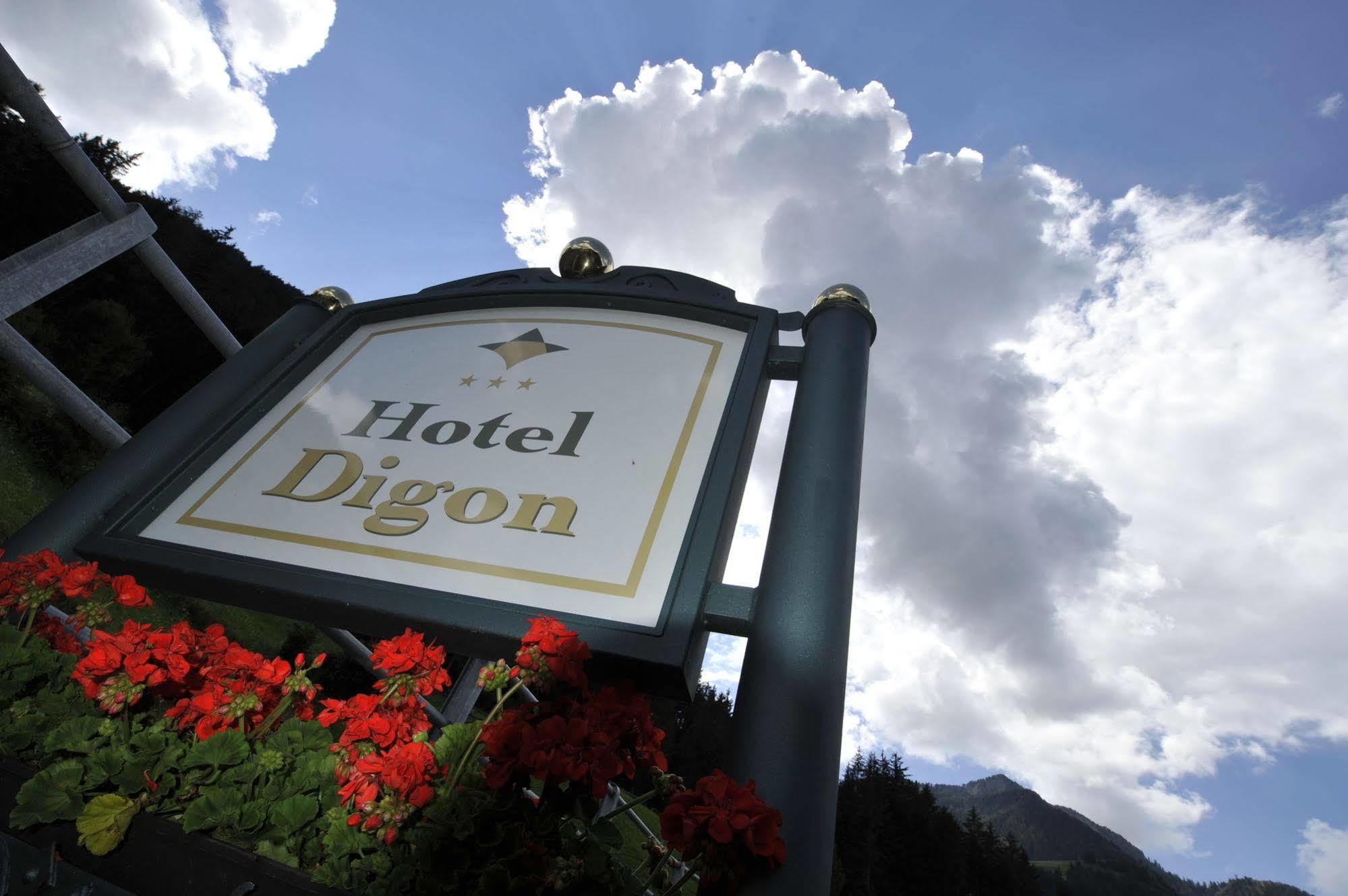 Hotel Digon Ortisei Exteriör bild